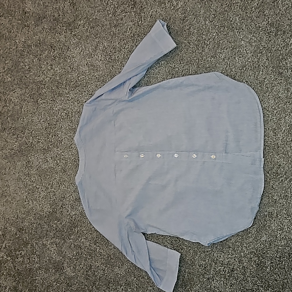 Talbots Pin Stripe Cotton Button Back 3/4 sleeve with Rounded Hem - Picture 5 of 6
